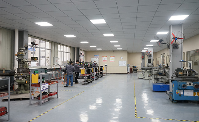 Hunan Meicheng Ceramic Technology Co., Ltd. 工場生産ライン